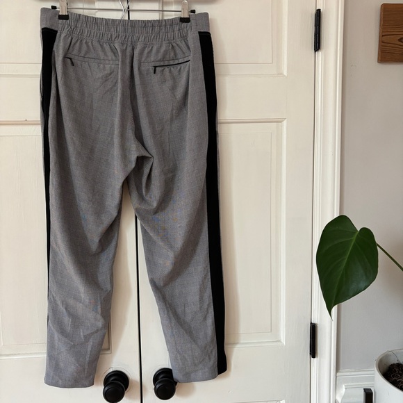 Athleta Brooklyn Plaid Ankle Pant Lightweight Black/White Gray Size 10P Petite - Picture 10 of 16